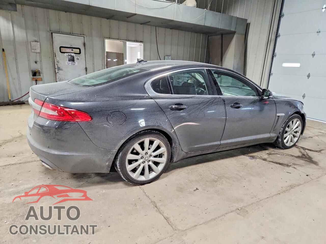 JAGUAR XF 2013 - SAJWJ0EF9D8S71832