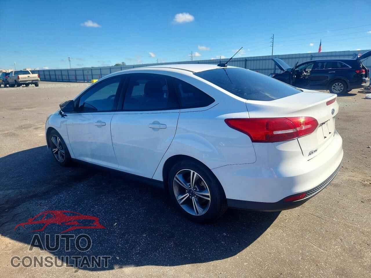 FORD FOCUS 2016 - 1FADP3FE8GL385713