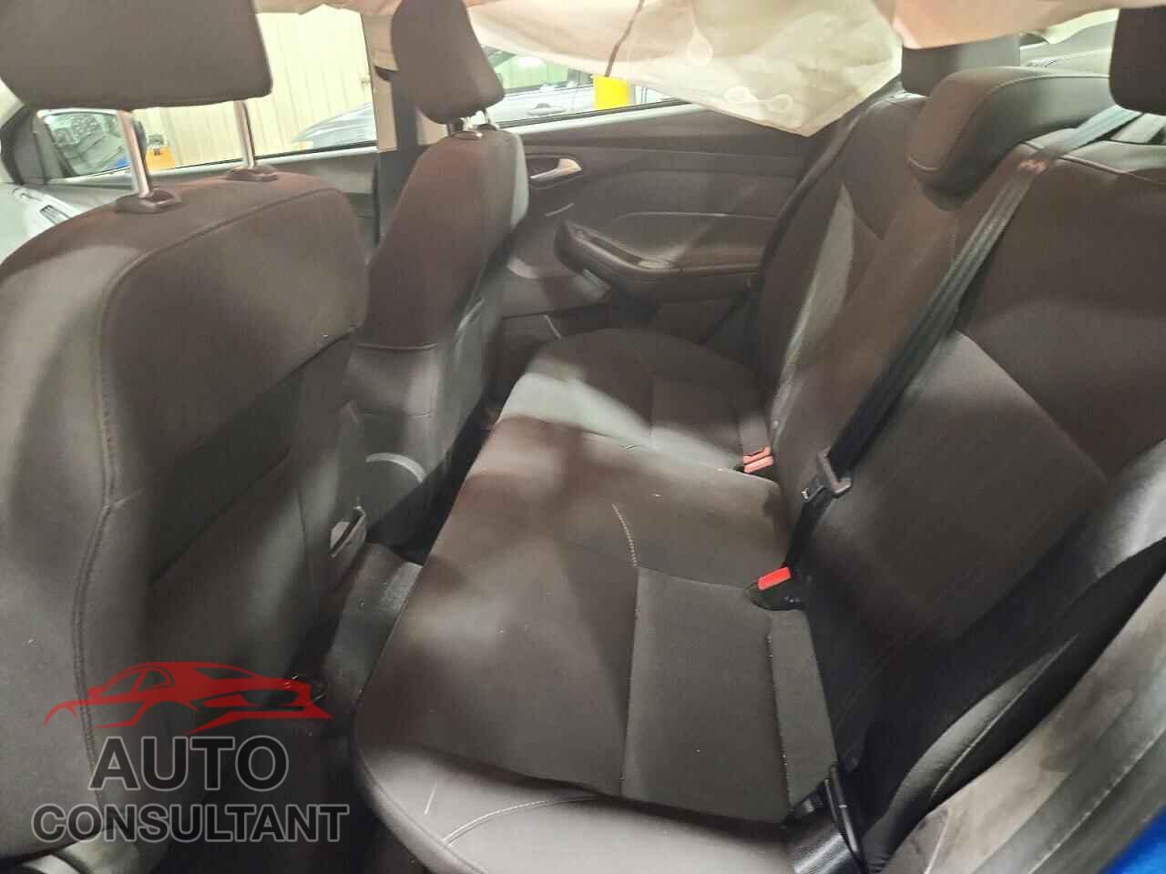 FORD FOCUS 2016 - 1FADP3F25GL354800