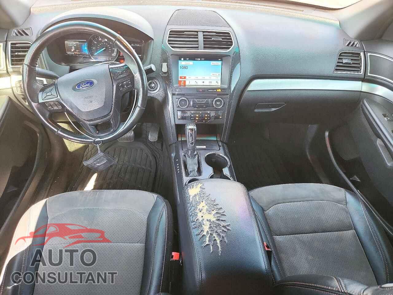 FORD EXPLORER 2017 - 1FM5K7D83HGA10626