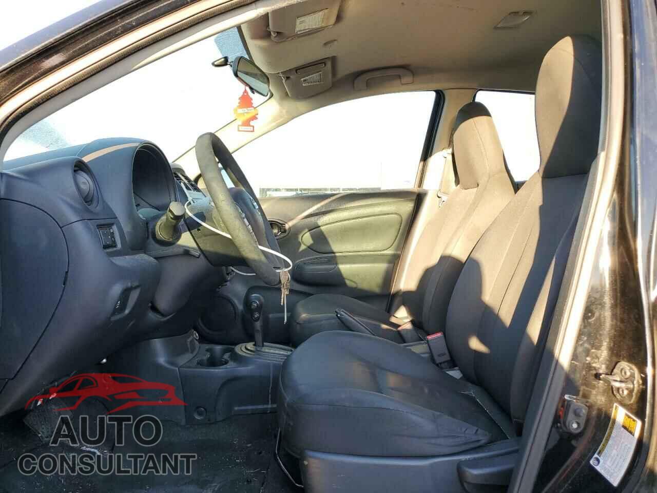 NISSAN VERSA 2017 - 3N1CN7AP1HL855312