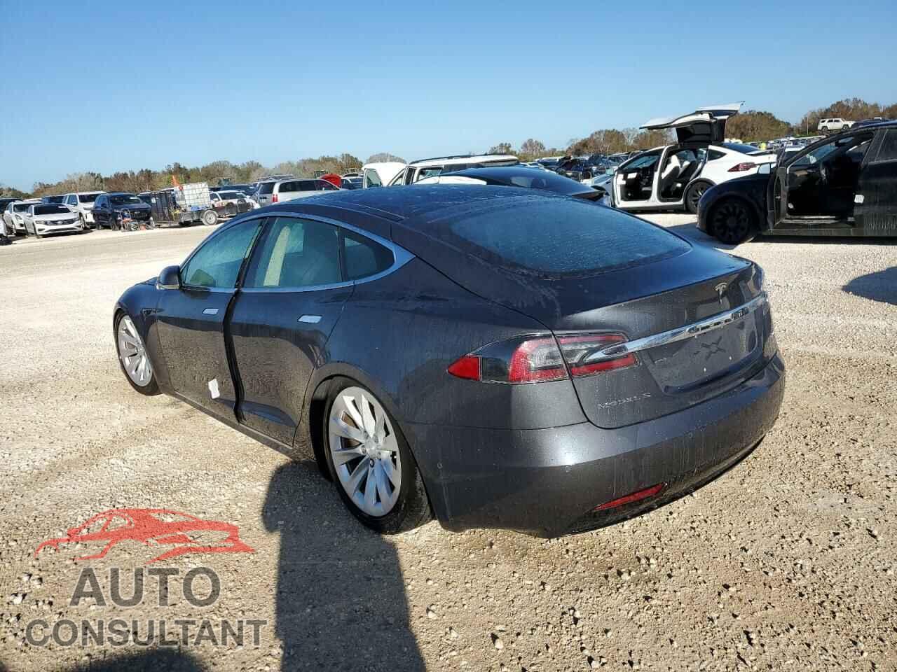 TESLA MODEL S 2018 - 5YJSA1E25JF272780