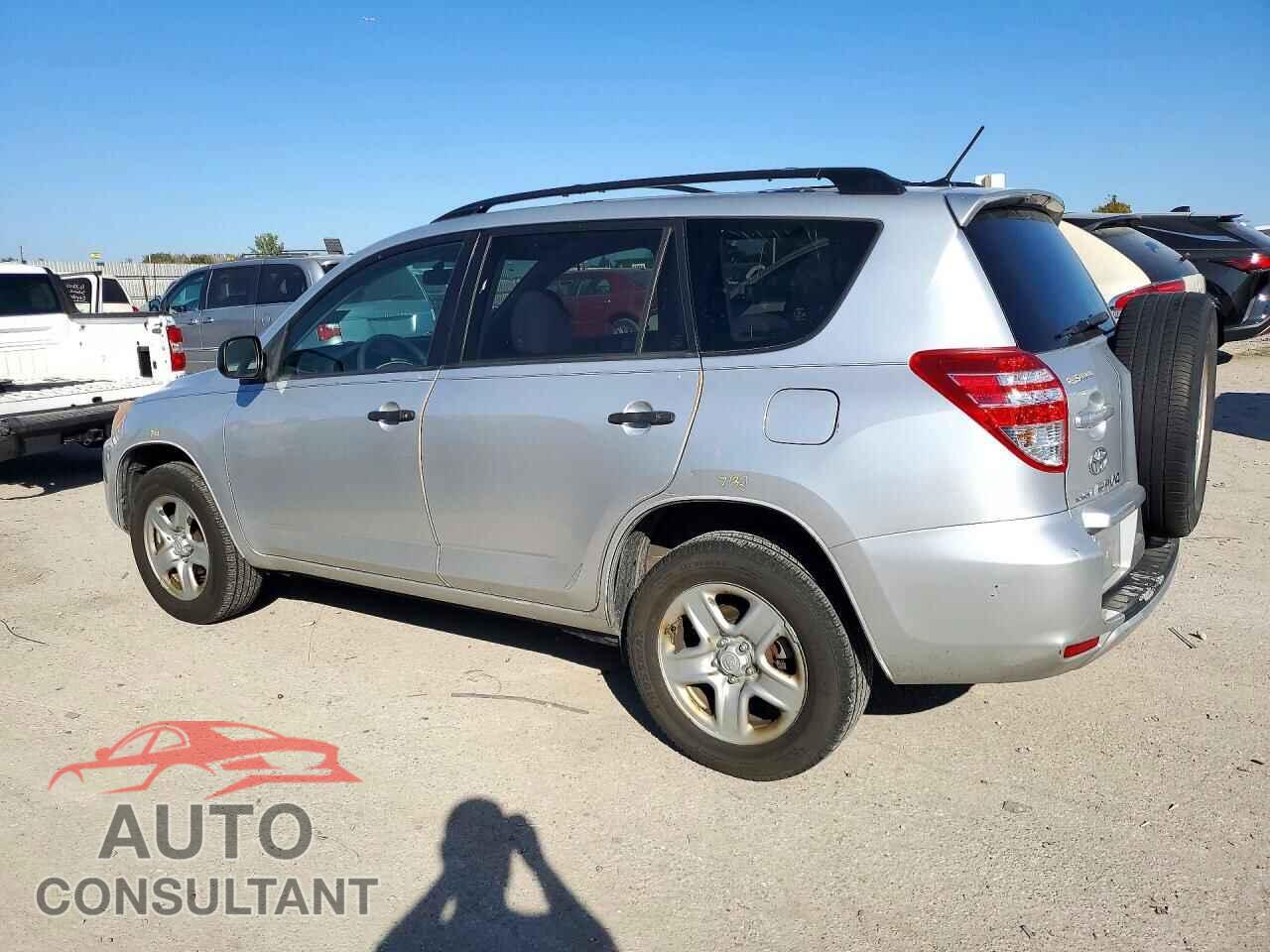 TOYOTA RAV4 2010 - JTMZF4DV8A5014395