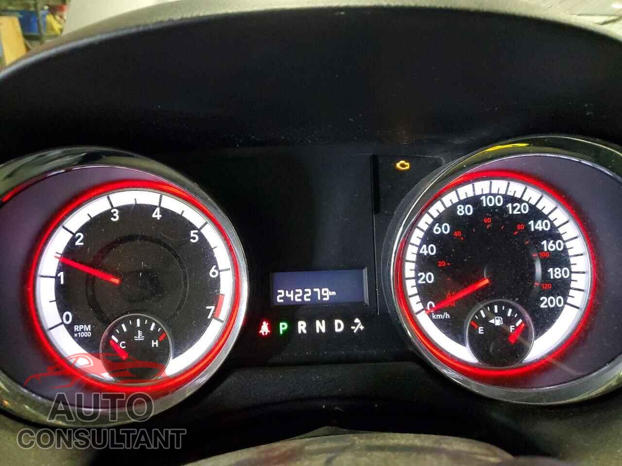 DODGE CARAVAN 2013 - 2C4RDGBG1DR697902