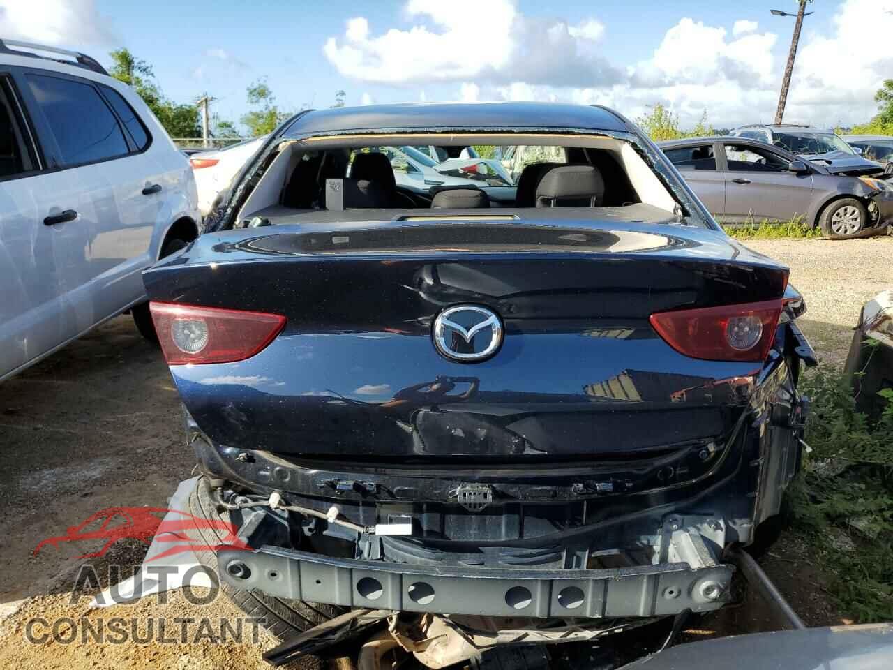 MAZDA 3 2019 - JM1BPABL9K1141843