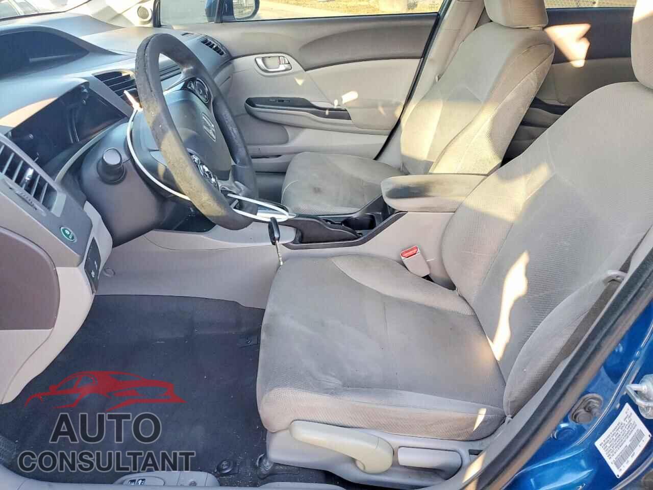 HONDA CIVIC 2012 - 2HGFB2F80CH552368