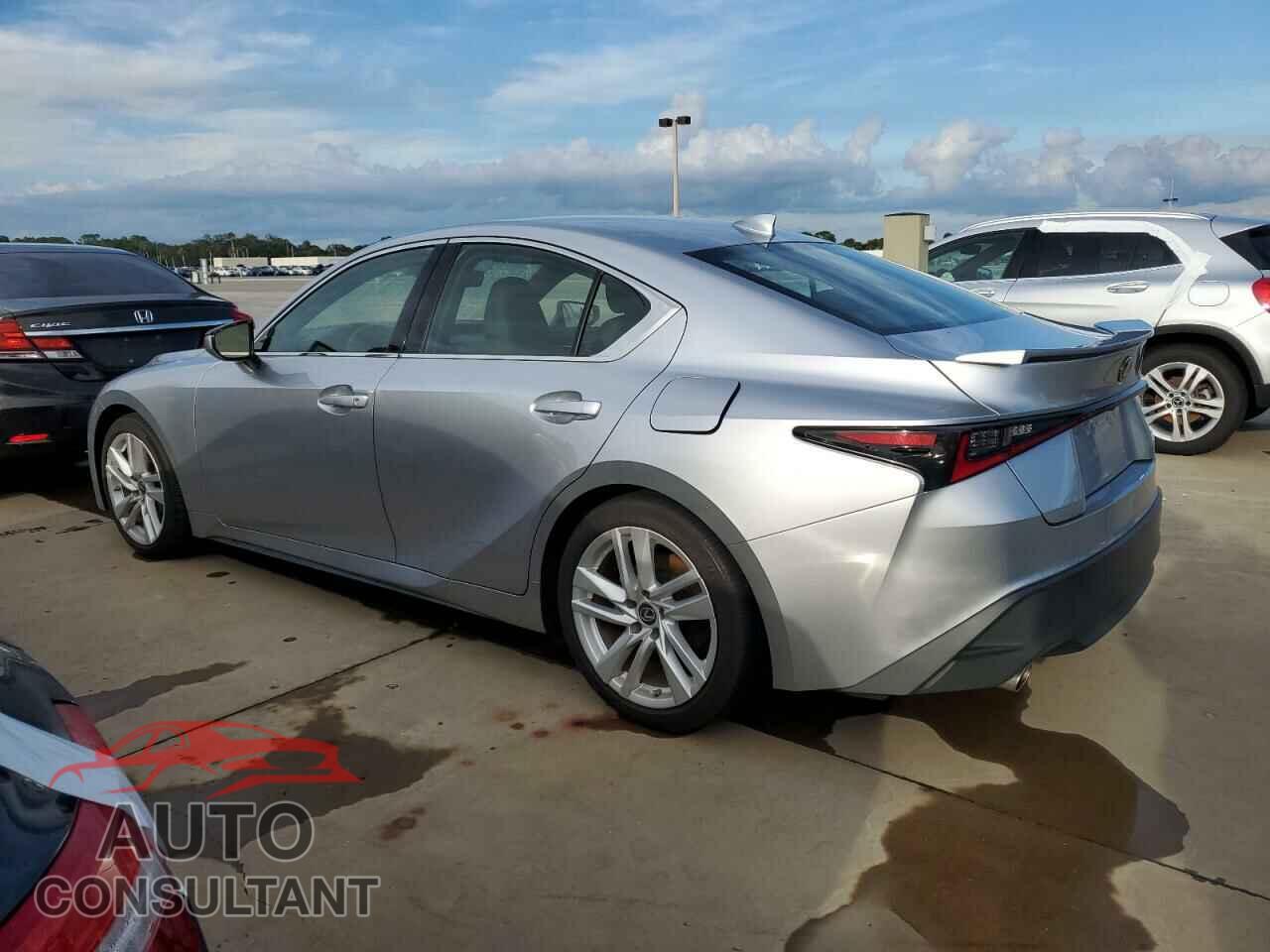 LEXUS IS 2021 - JTHAA1D29M5112855