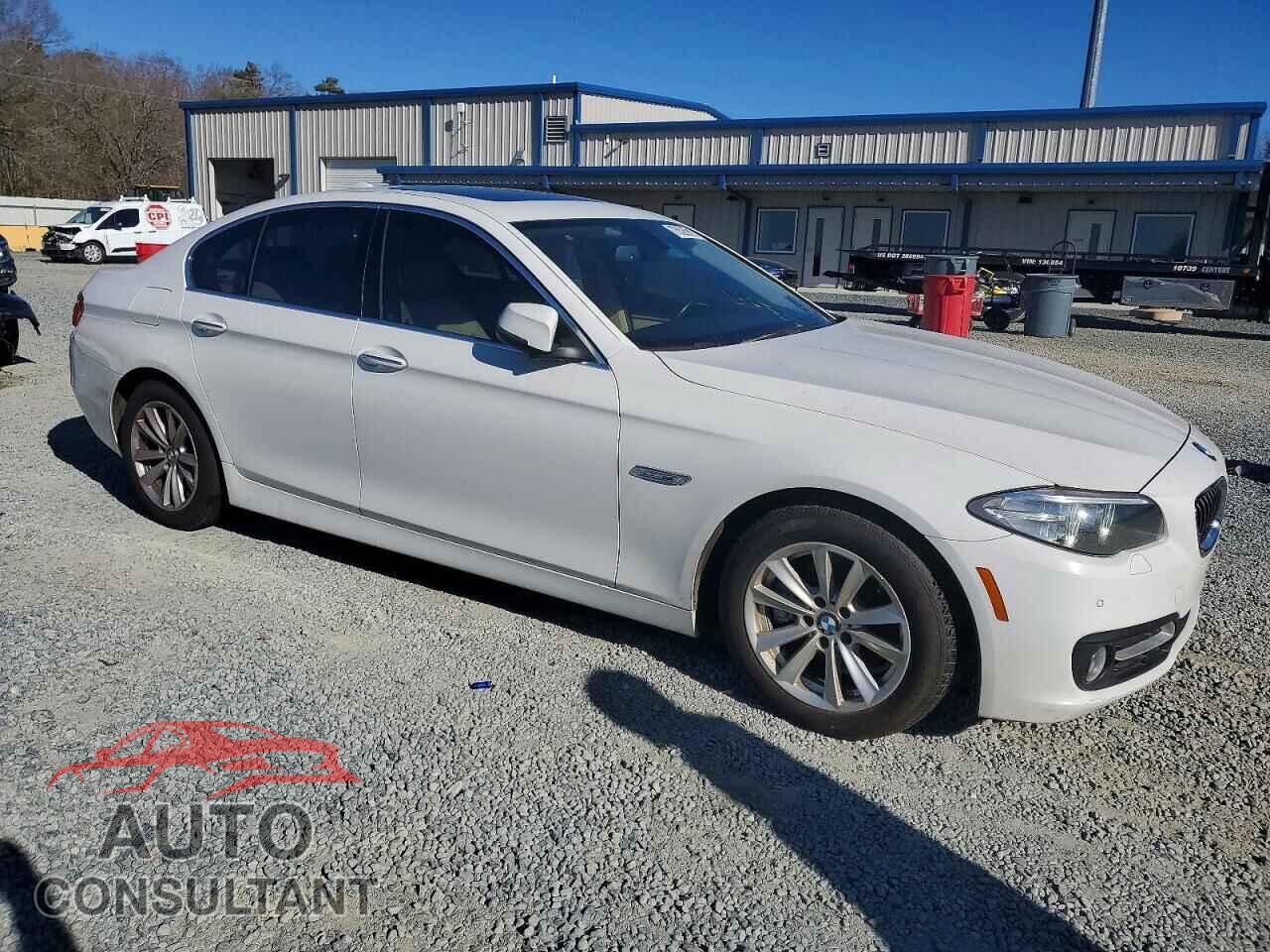 BMW 5 SERIES 2015 - WBA5A5C51FD515577