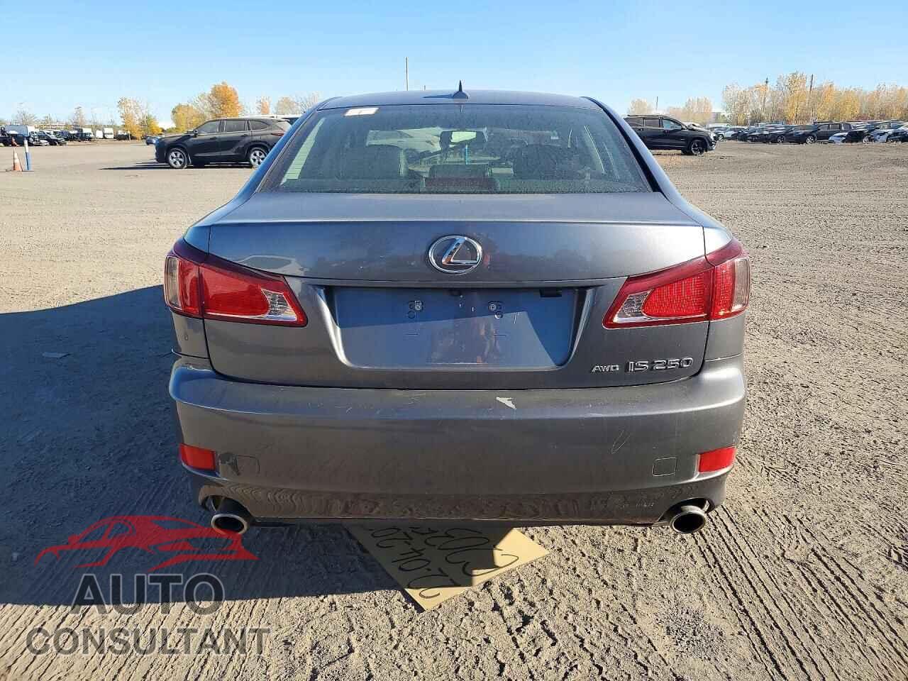 LEXUS IS 2012 - JTHCF5C20C2035943