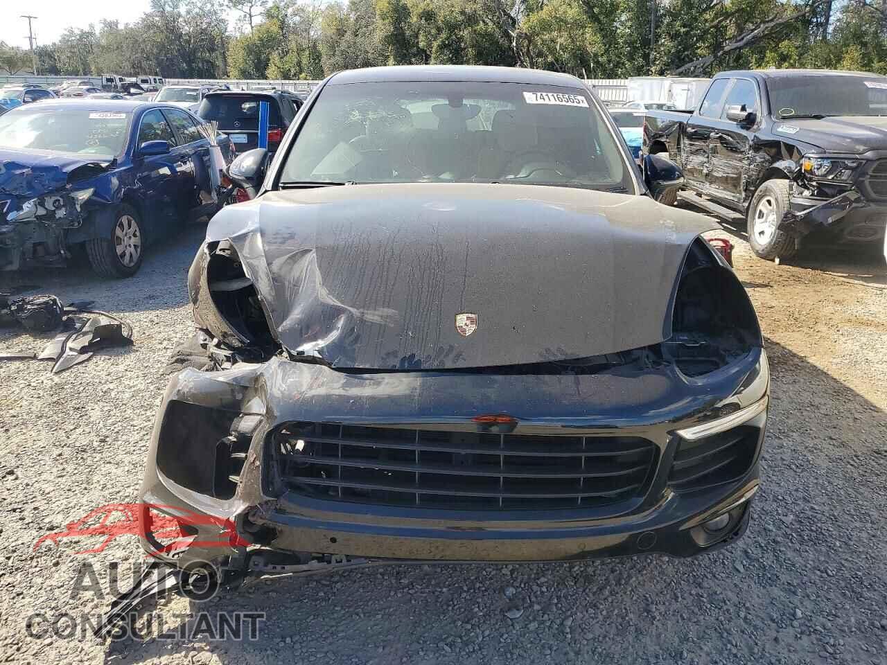 PORSCHE CAYENNE 2016 - WP1AA2A23GKA11892