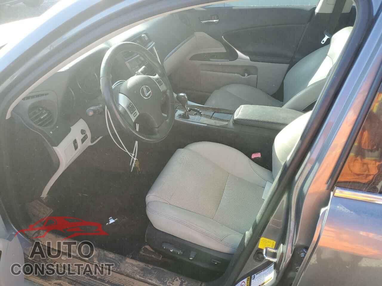 LEXUS IS 2013 - JTHBF5C21D5190979