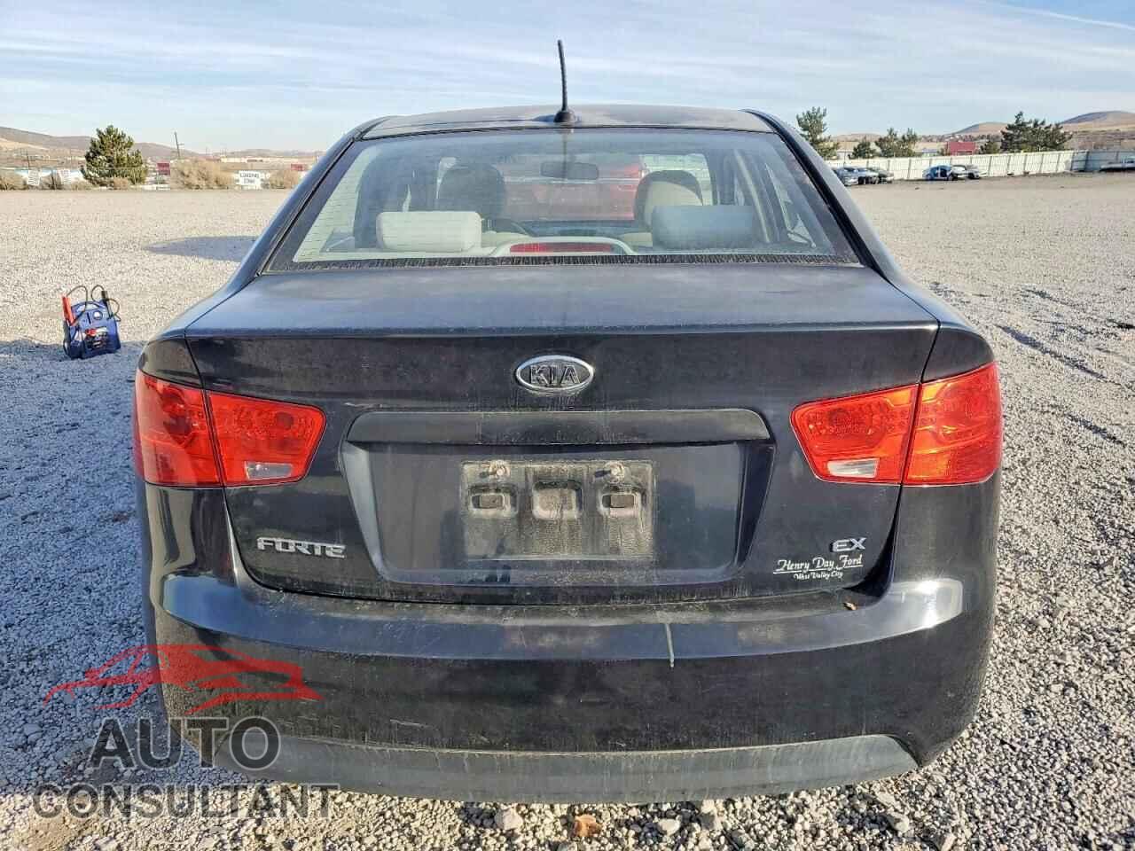 KIA FORTE 2010 - KNAFU4A23A5052911