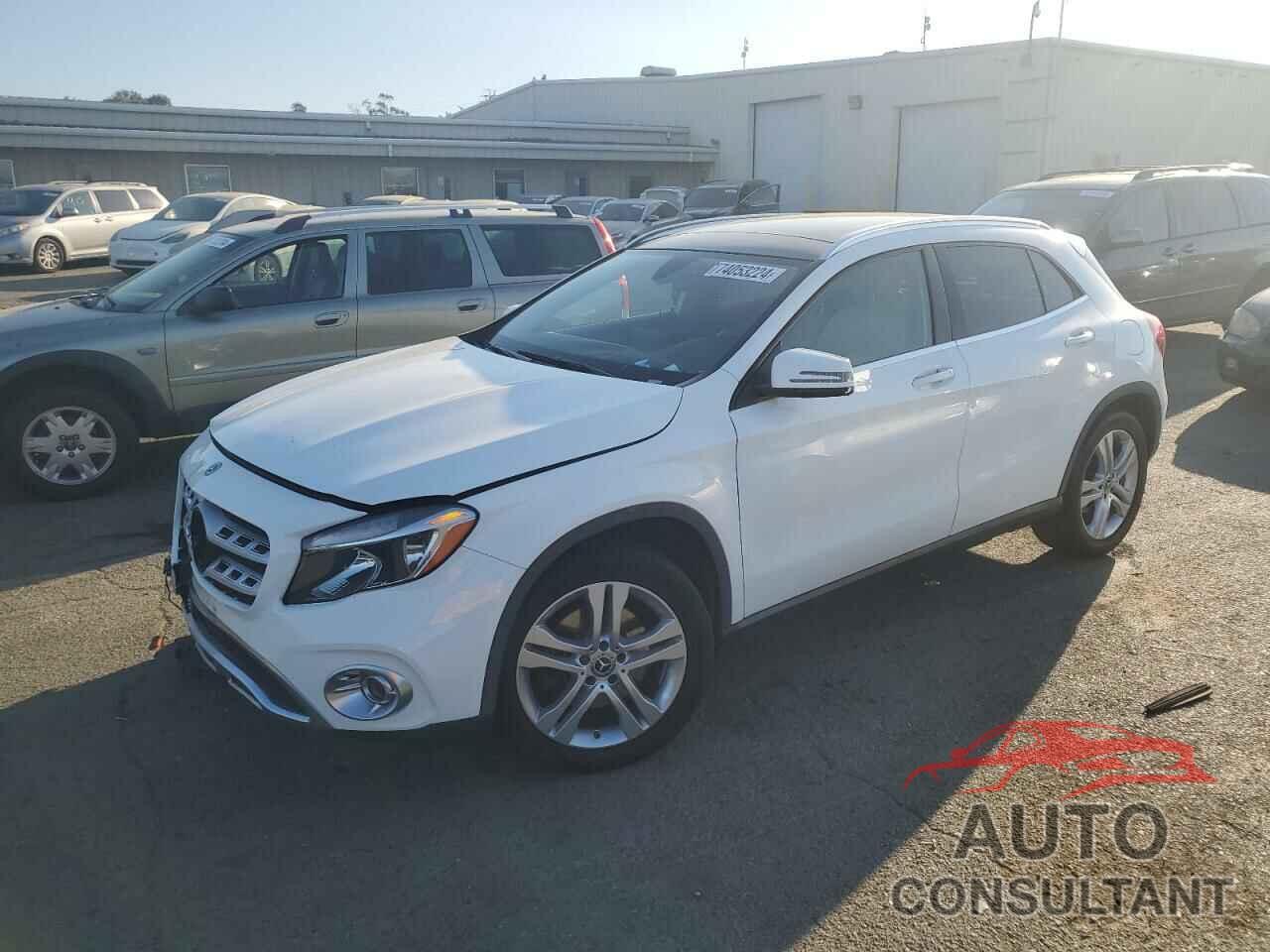 MERCEDES-BENZ GLA-CLASS 2019 - WDCTG4GB5KJ581333