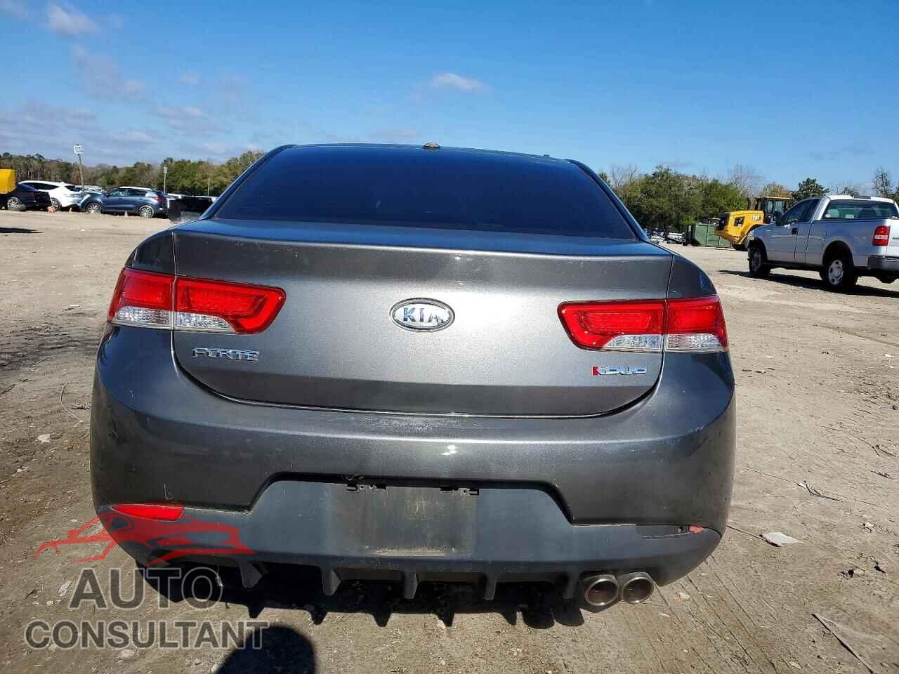 KIA FORTE 2013 - KNAFW6A38D5704554