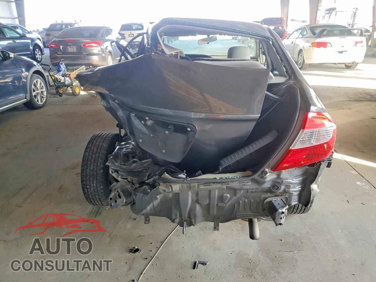 HONDA CIVIC 2012 - 2HGFB2F52CH308226