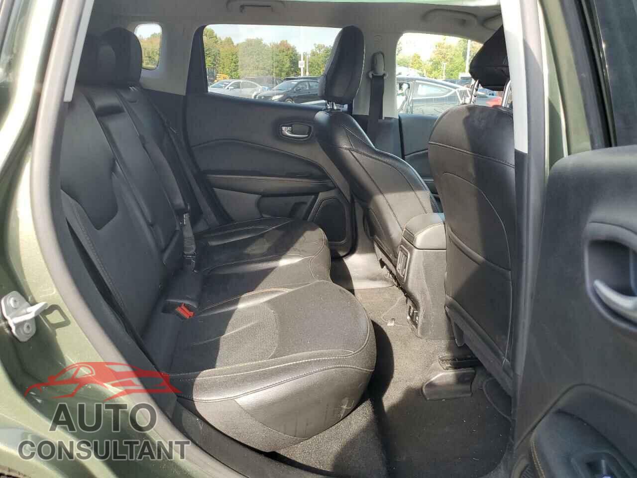 JEEP COMPASS 2020 - 3C4NJDCB4LT204363