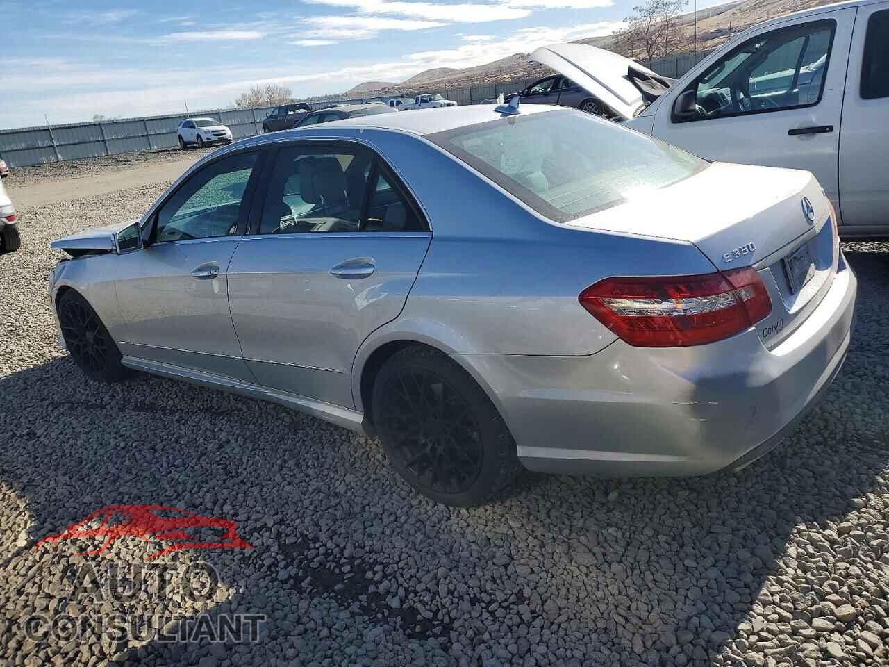 MERCEDES-BENZ E-CLASS 2011 - WDDHF8HB7BA484788