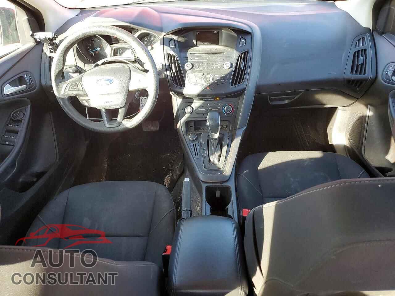 FORD FOCUS 2017 - 1FADP3F26HL247630