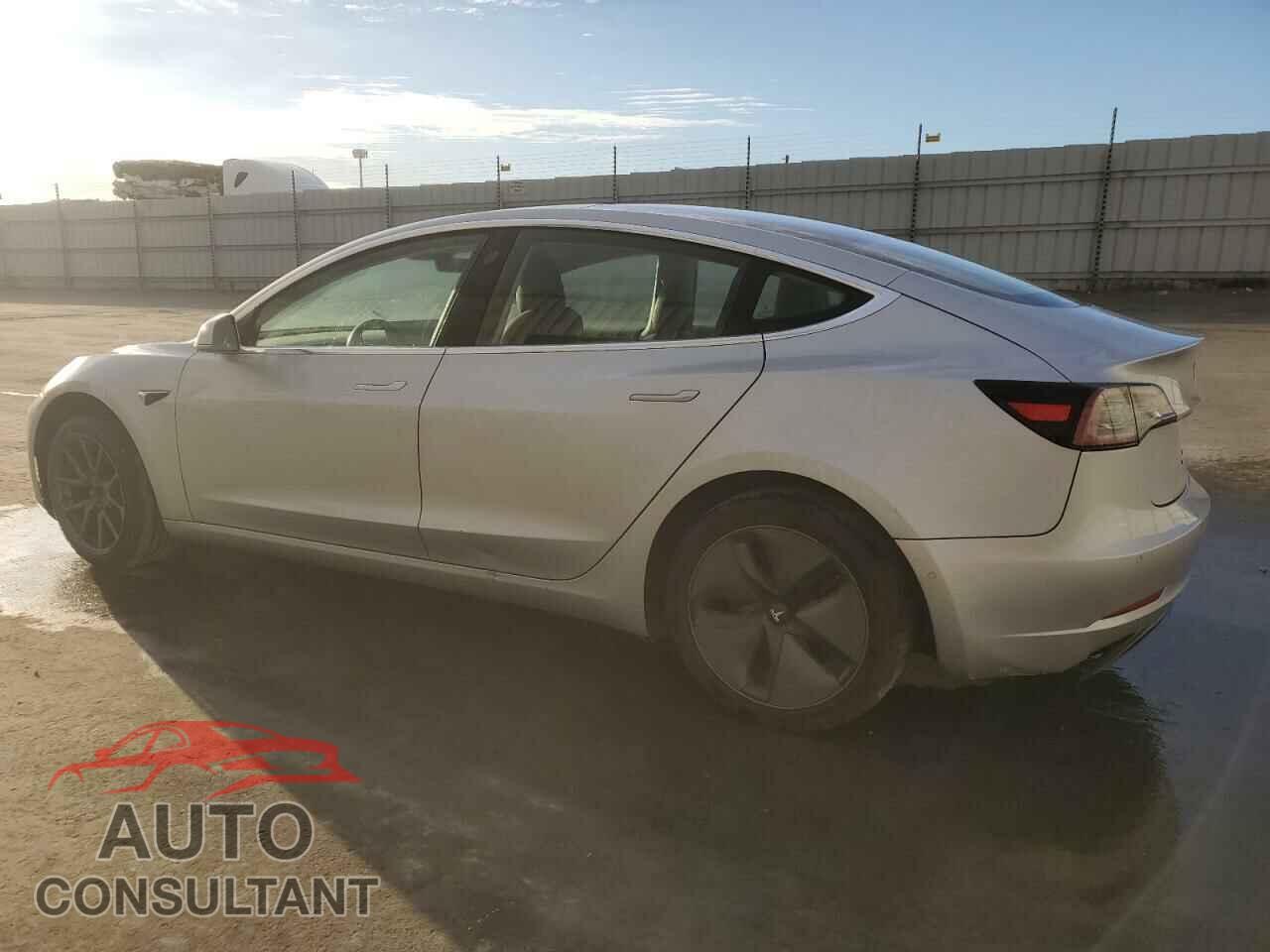 TESLA MODEL 3 2018 - 5YJ3E1EA3JF058726