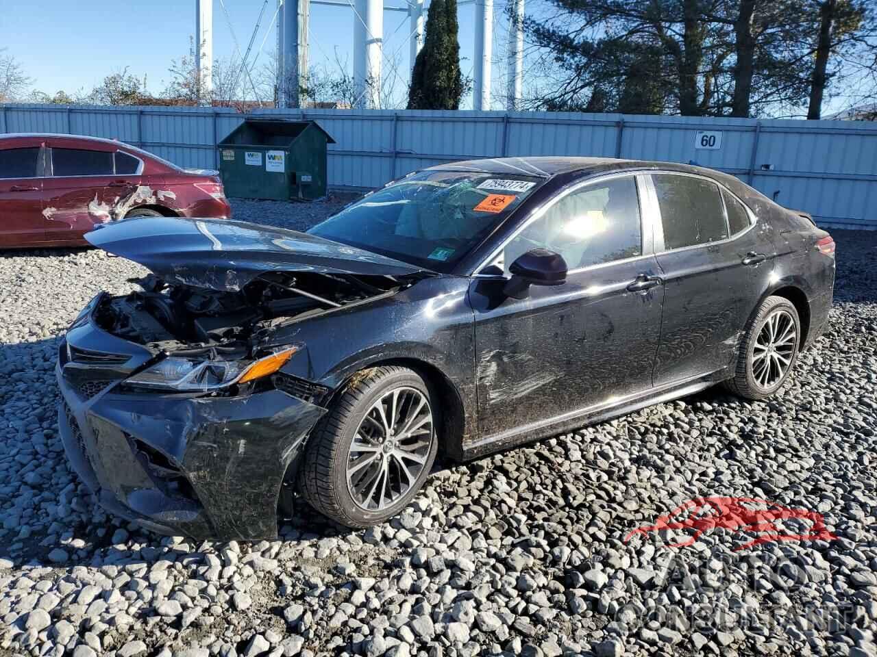 TOYOTA CAMRY 2018 - 4T1B11HK3JU150868