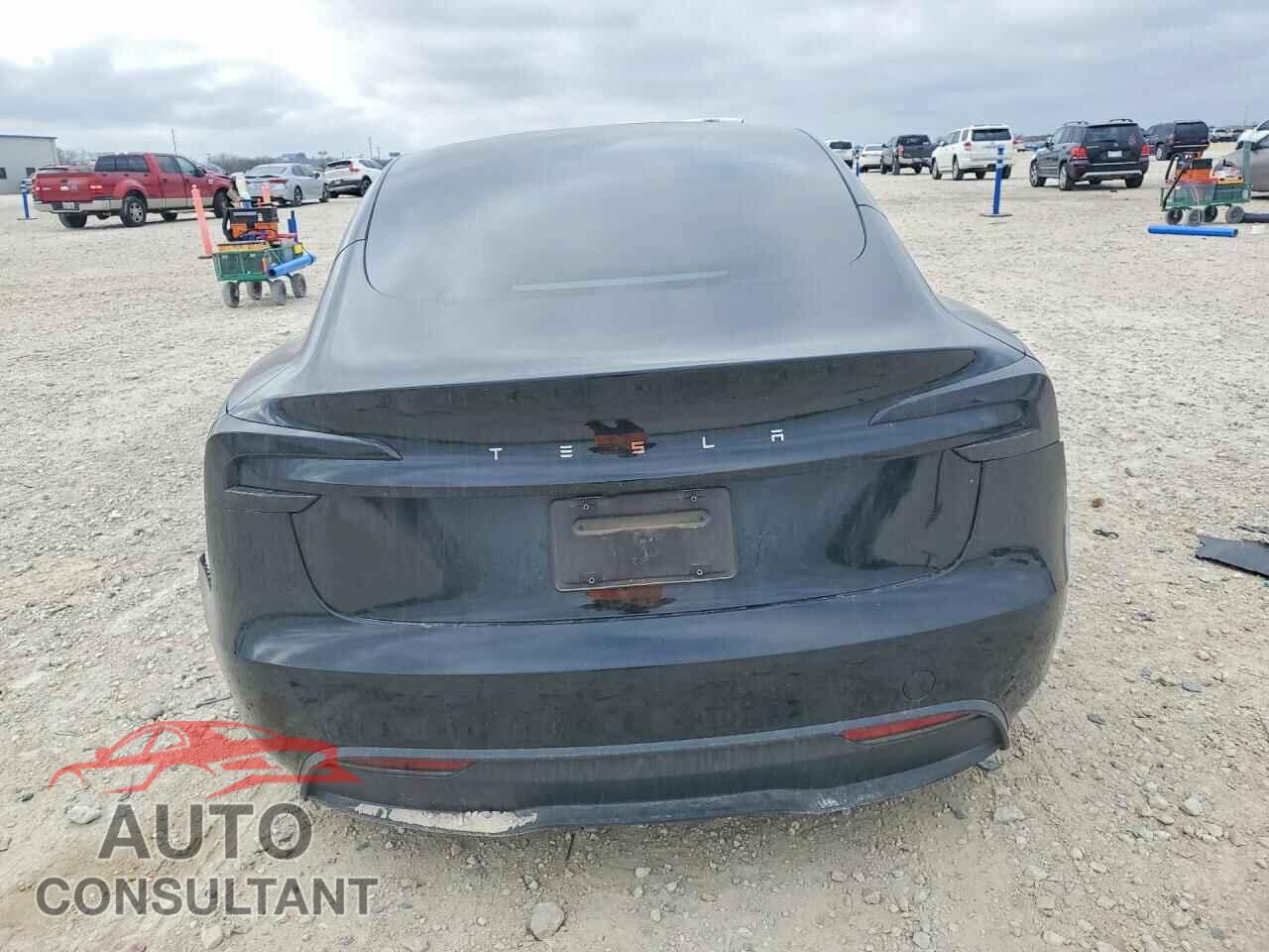 TESLA MODEL 3 2024 - 5YJ3E1EA4RF785224