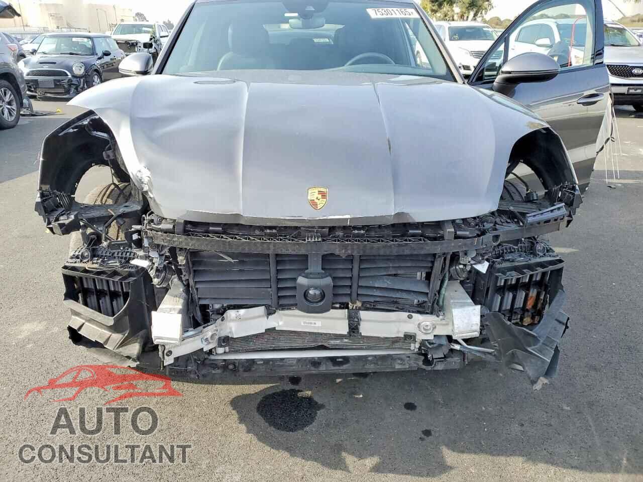 PORSCHE CAYENNE 2024 - WP1AA2AY9RDA09740