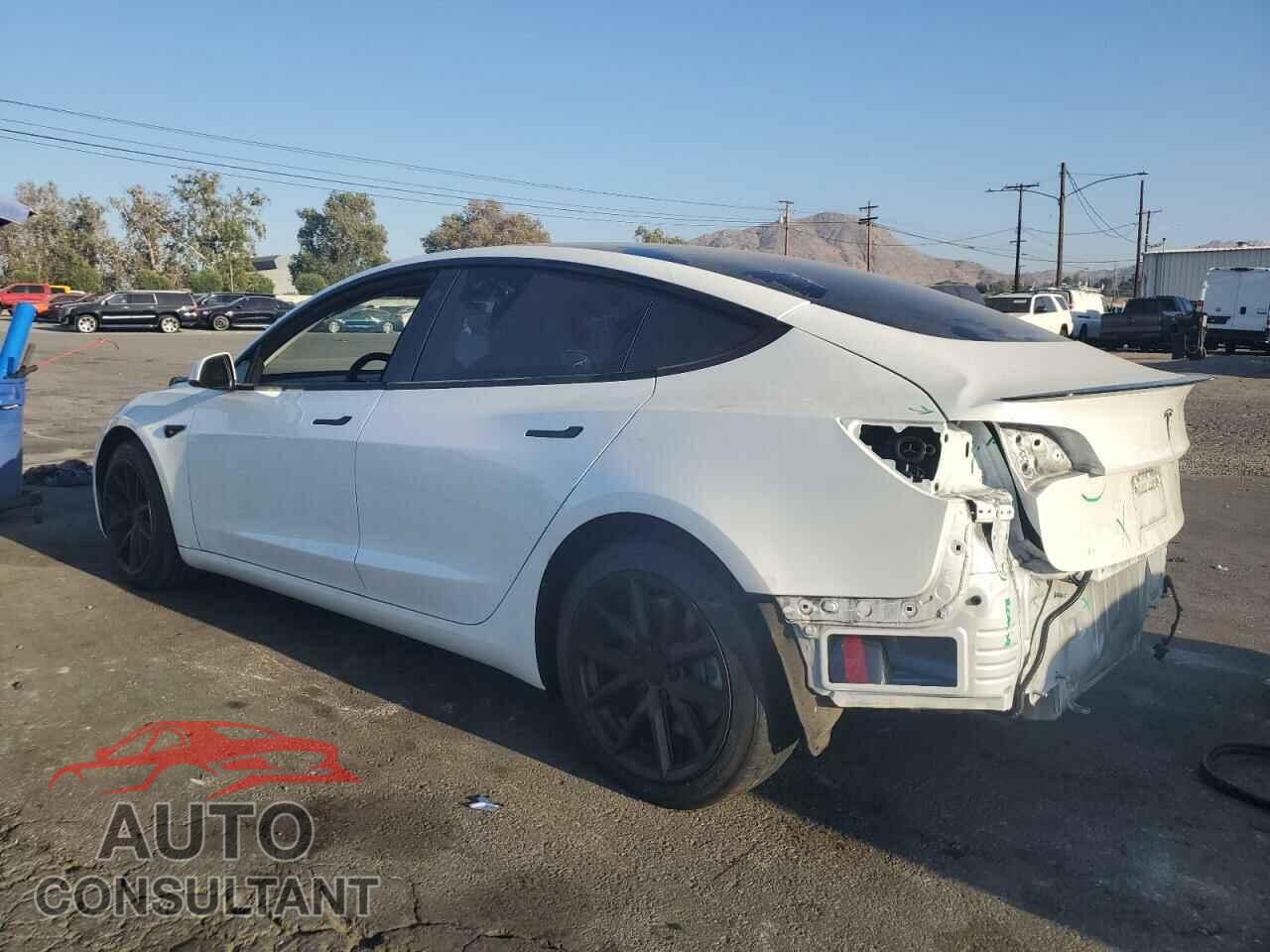 TESLA MODEL 3 2022 - 5YJ3E1EA6NF194709