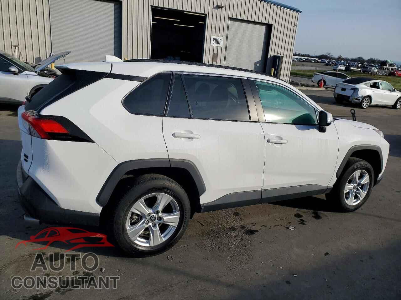 TOYOTA RAV4 2021 - 2T3P1RFV2MC242598