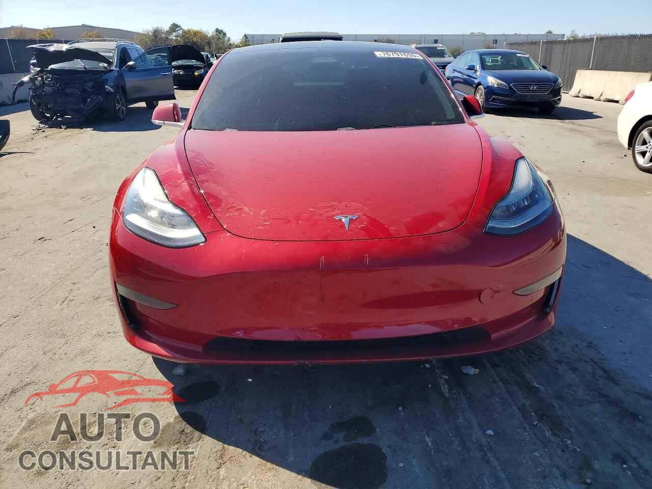 TESLA MODEL 3 2019 - 5YJ3E1EA0KF447924