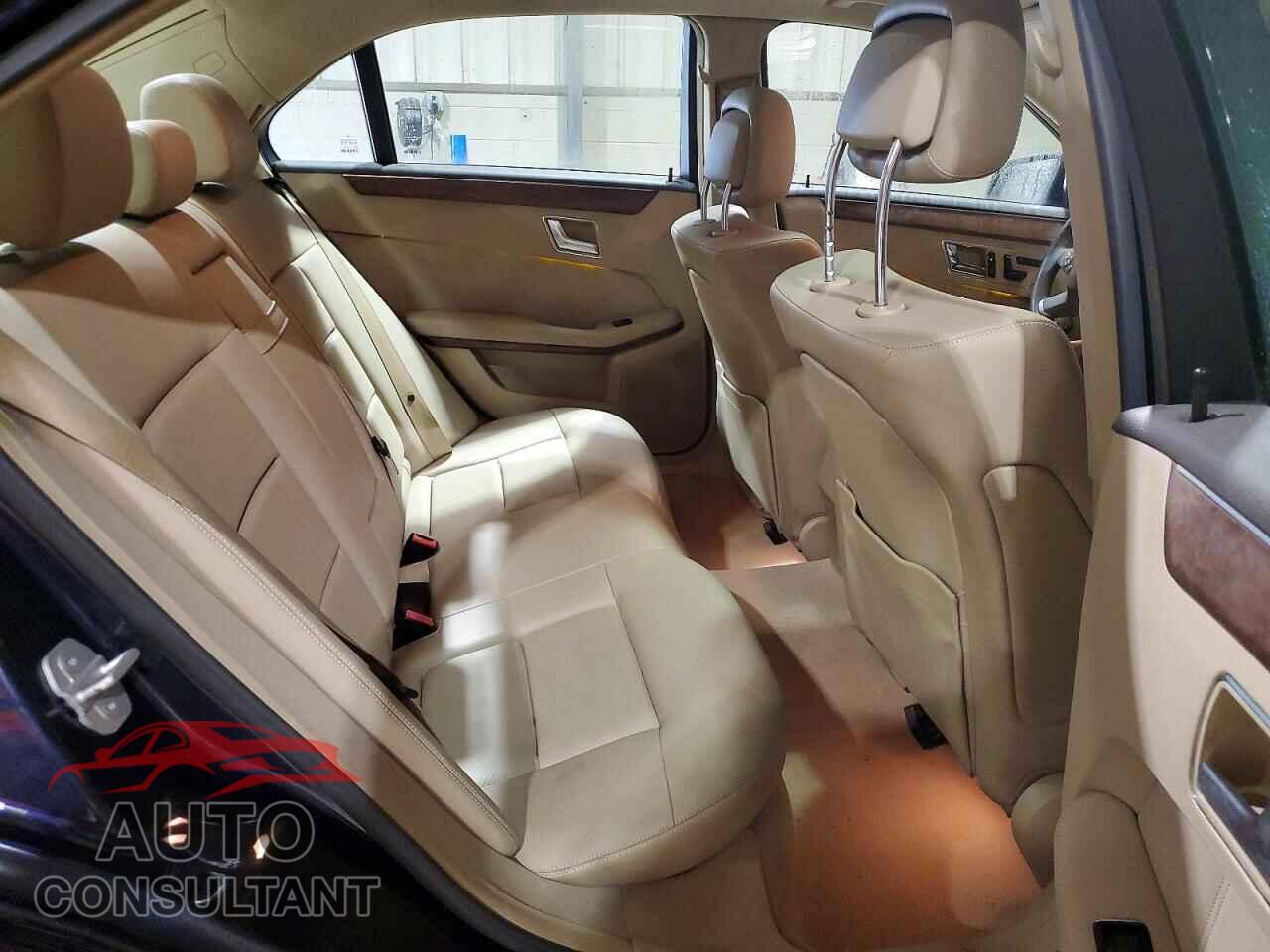 MERCEDES-BENZ E-CLASS 2010 - WDDHF8HB7AA074748
