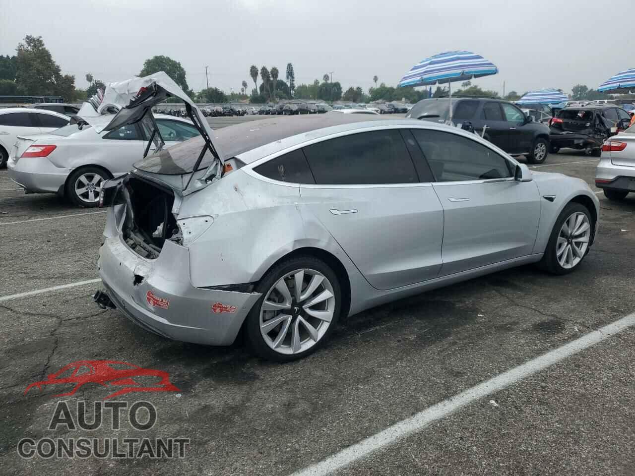 TESLA MODEL 3 2018 - 5YJ3E1EA4JF049792