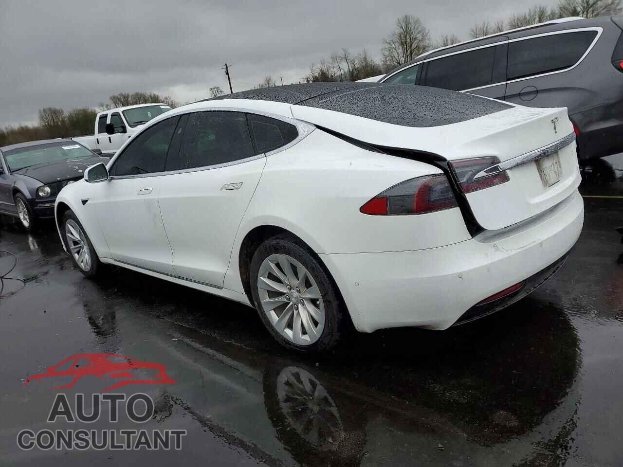 TESLA MODEL S 2018 - 5YJSA1E22JF269724