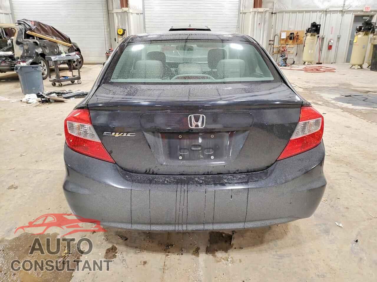 HONDA CIVIC 2012 - 2HGFB2F88CH309228