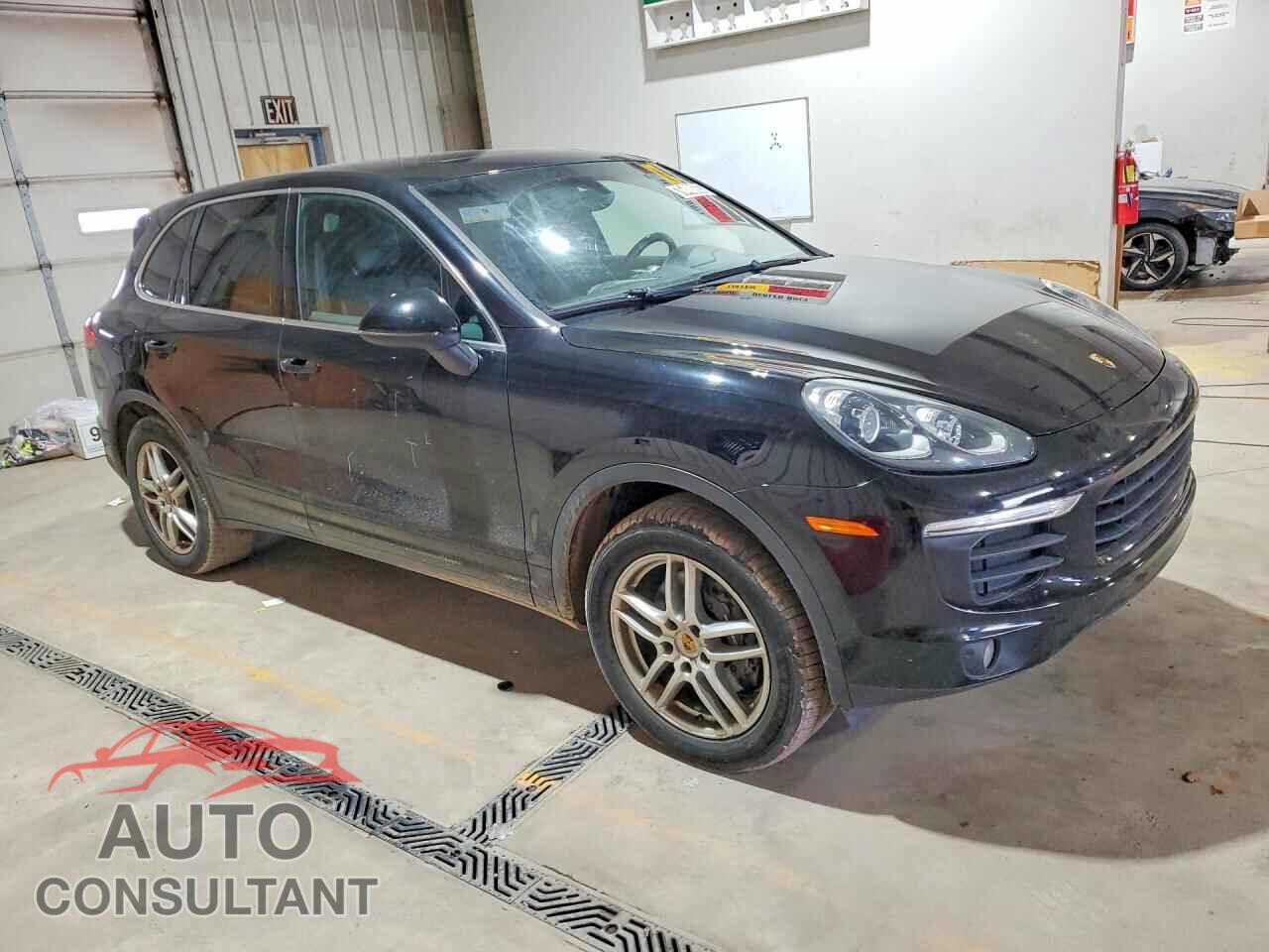 PORSCHE CAYENNE 2016 - WP1AA2A27GLA03644