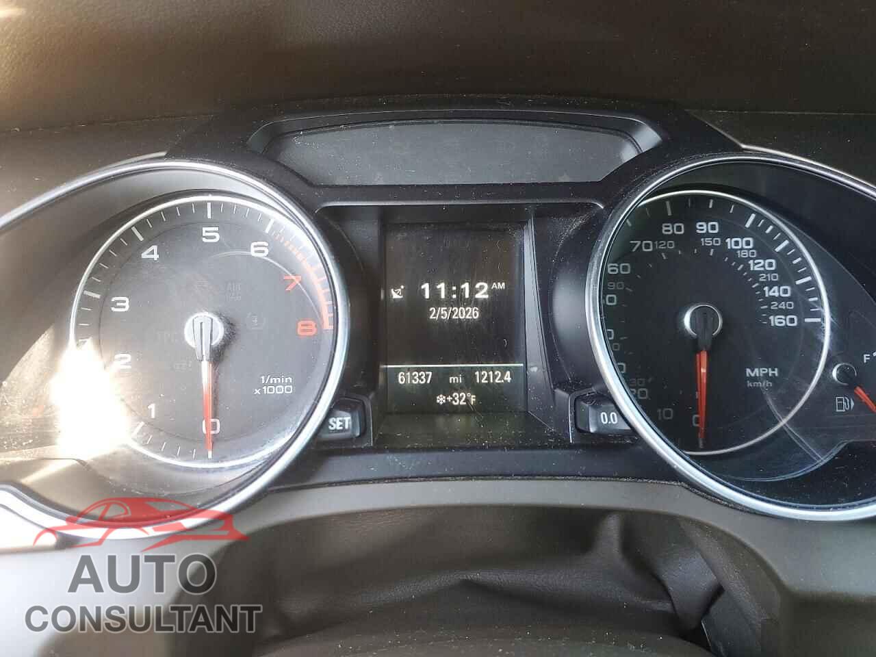AUDI A5 2013 - WAUJFAFH7DN008821