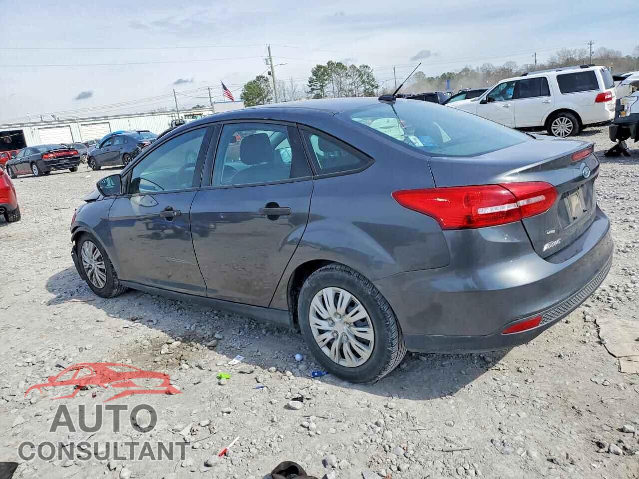 FORD FOCUS 2017 - 1FADP3E26HL305754