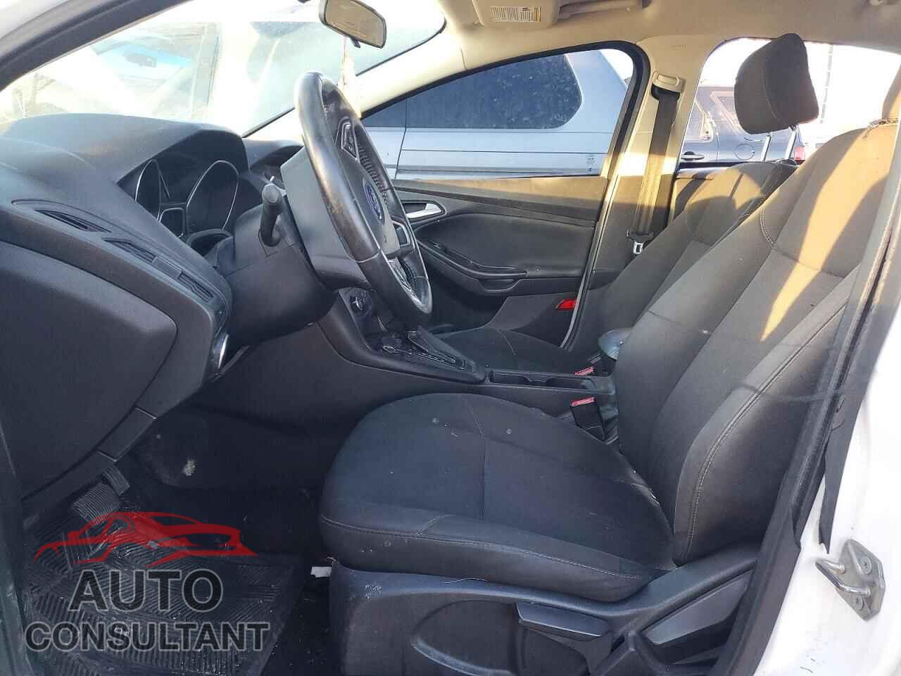 FORD FOCUS 2017 - 1FADP3F20HL275729