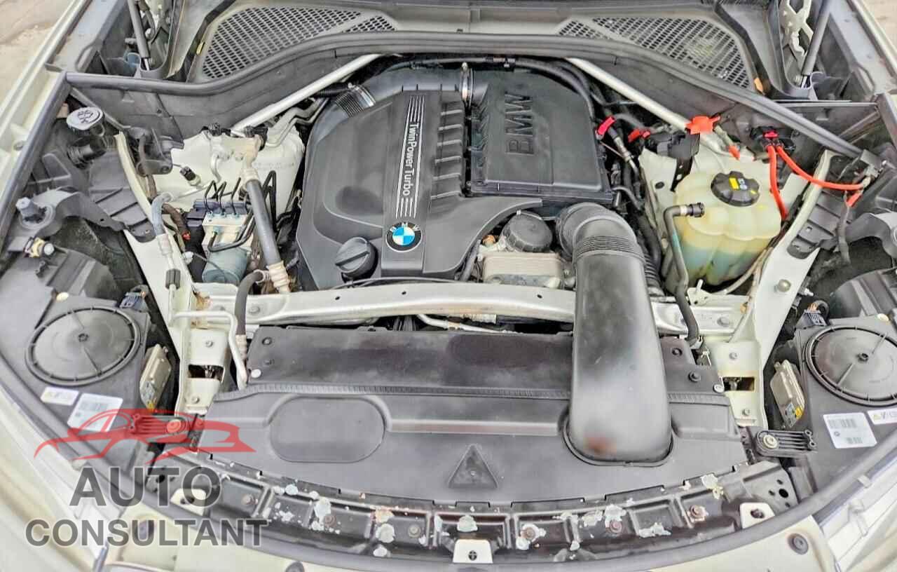 BMW X5 2016 - 5UXKR0C57G0P32138