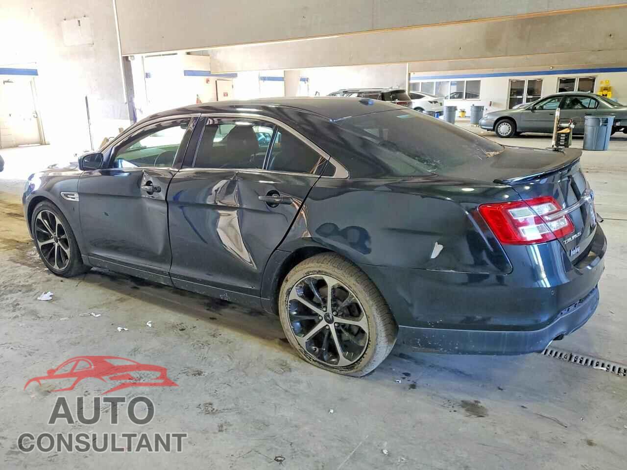 FORD TAURUS 2015 - 1FAHP2E80FG148101