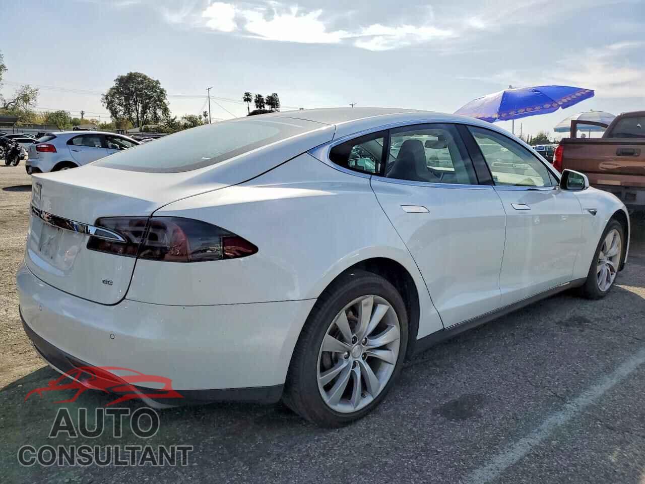 TESLA MODEL S 2014 - 5YJSA1S13EFP32407