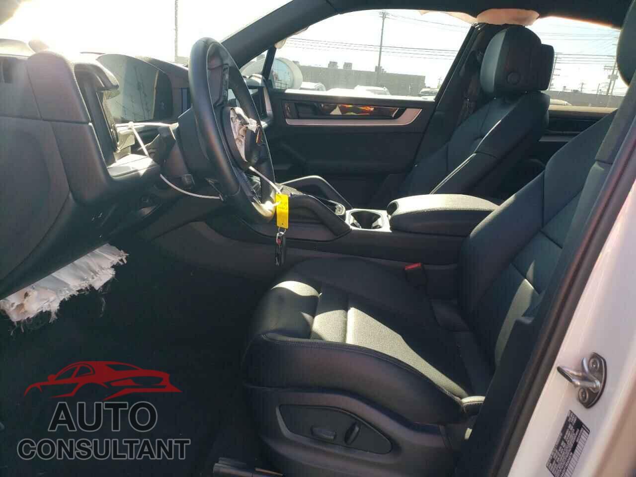PORSCHE CAYENNE 2024 - WP1AA2AY1RDA04578