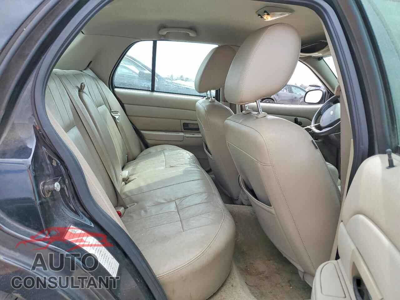 FORD CROWN VIC 2011 - 2FABP7EV4BX146199