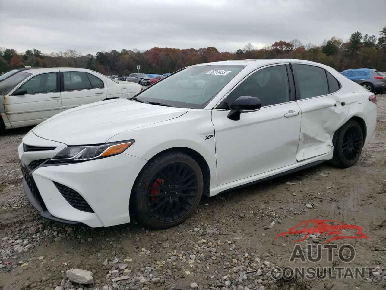TOYOTA CAMRY 2019 - 4T1B11HK4KU696841