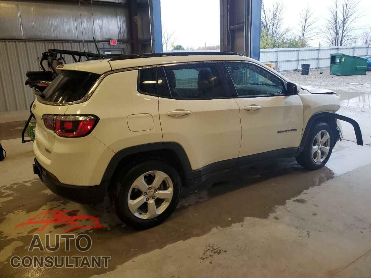 JEEP COMPASS 2018 - 3C4NJDBB8JT439055