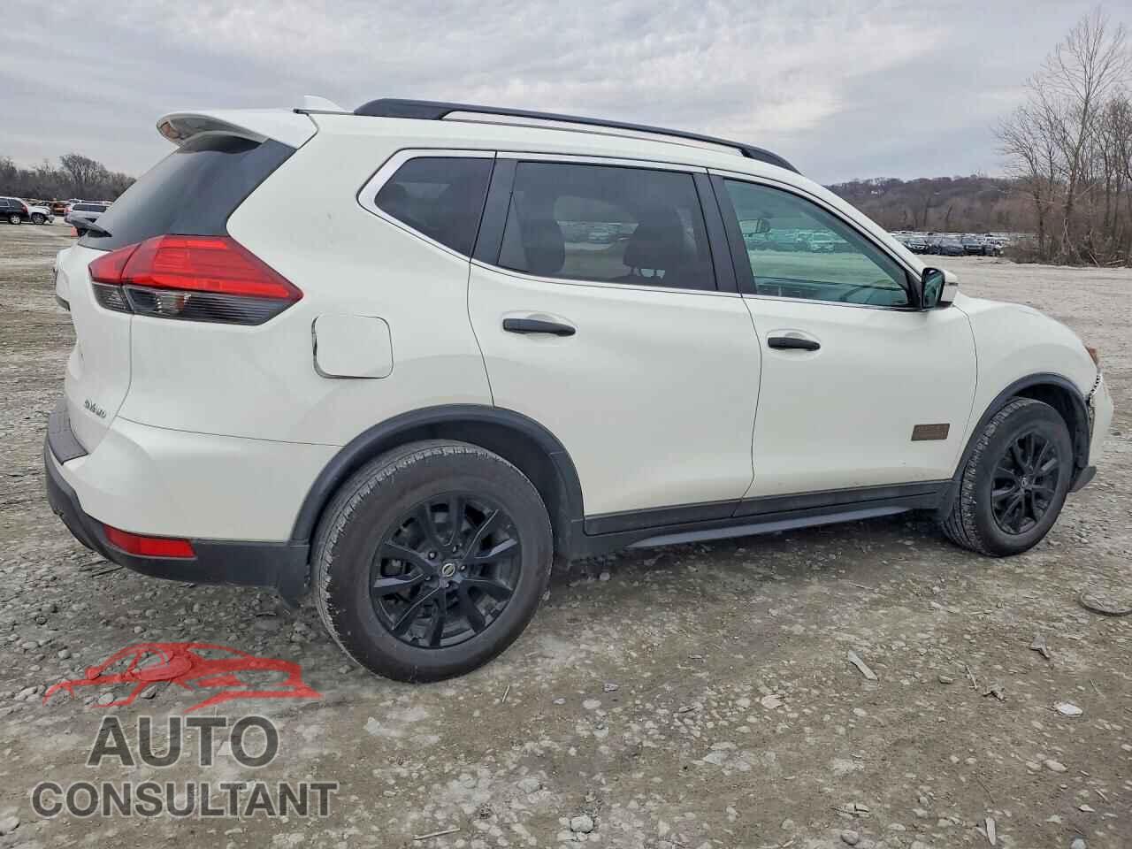 NISSAN ROGUE 2017 - 5N1AT2MVXHC769379