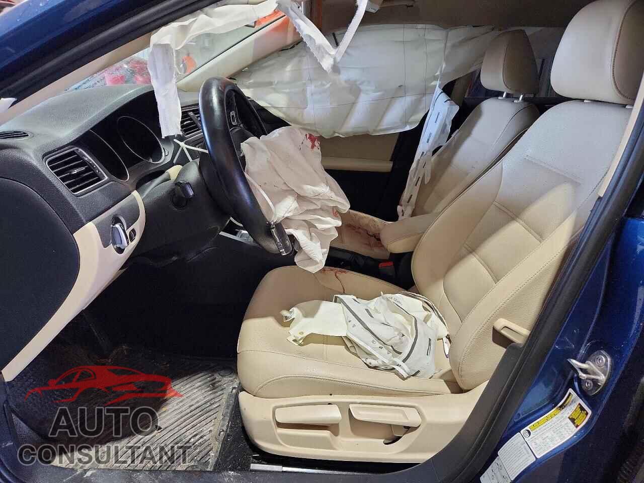 VOLKSWAGEN JETTA 2017 - 3VWDB7AJ8HM303688