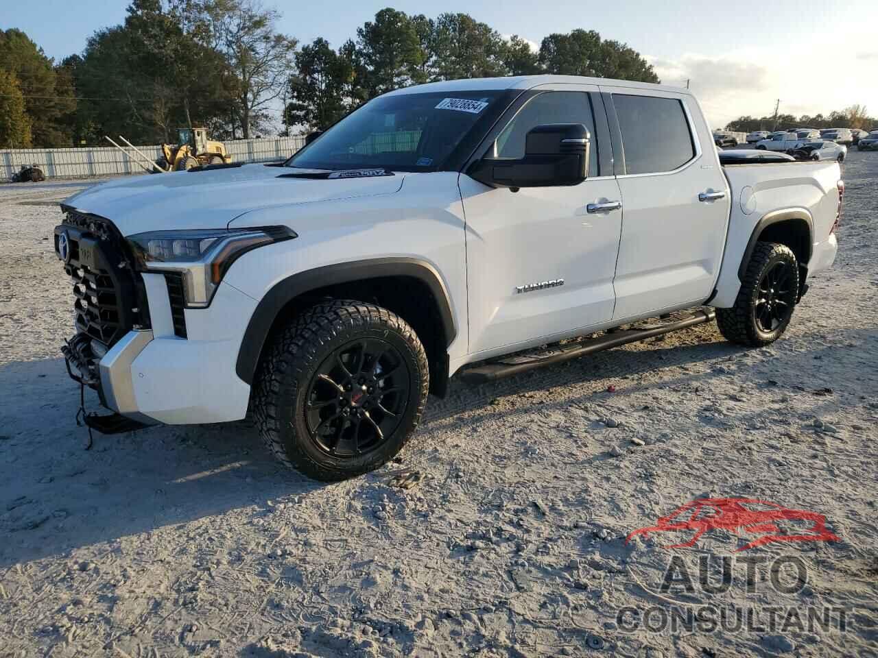 TOYOTA TUNDRA 2023 - 5TFJC5DB1PX026631
