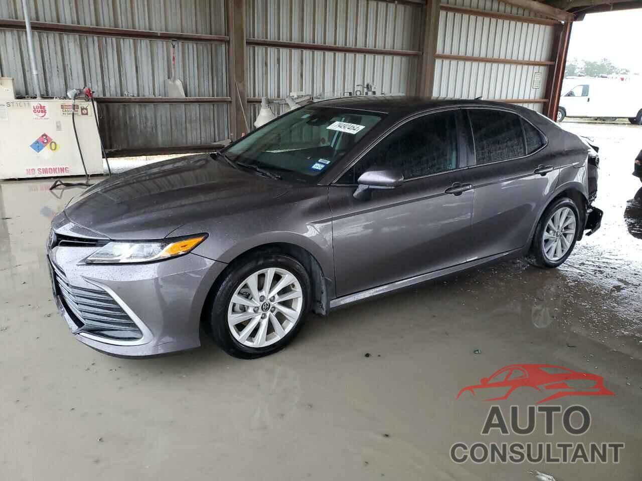 TOYOTA CAMRY 2022 - 4T1C11AK0NU619290