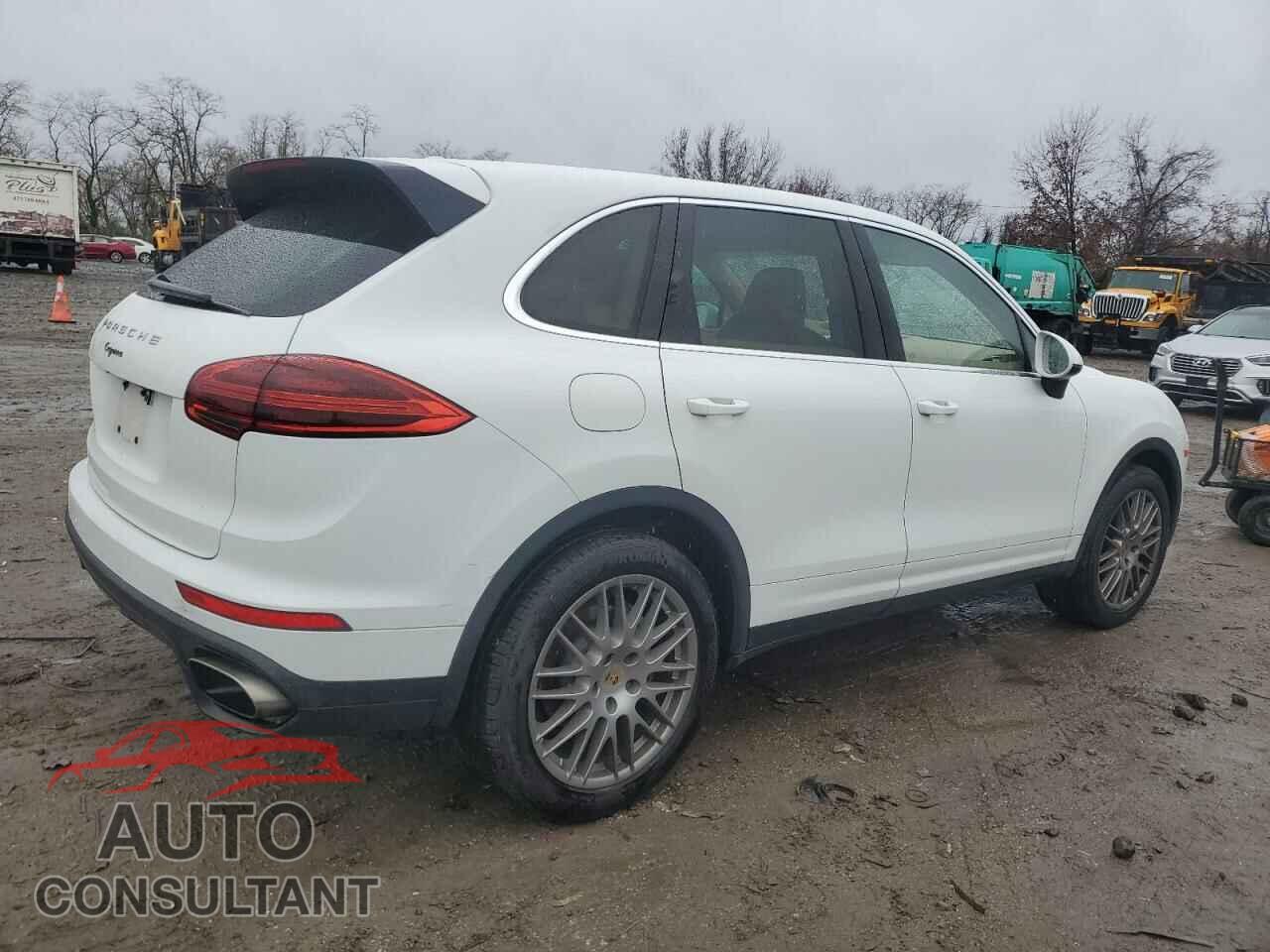 PORSCHE CAYENNE 2016 - WP1AA2A22GLA00599