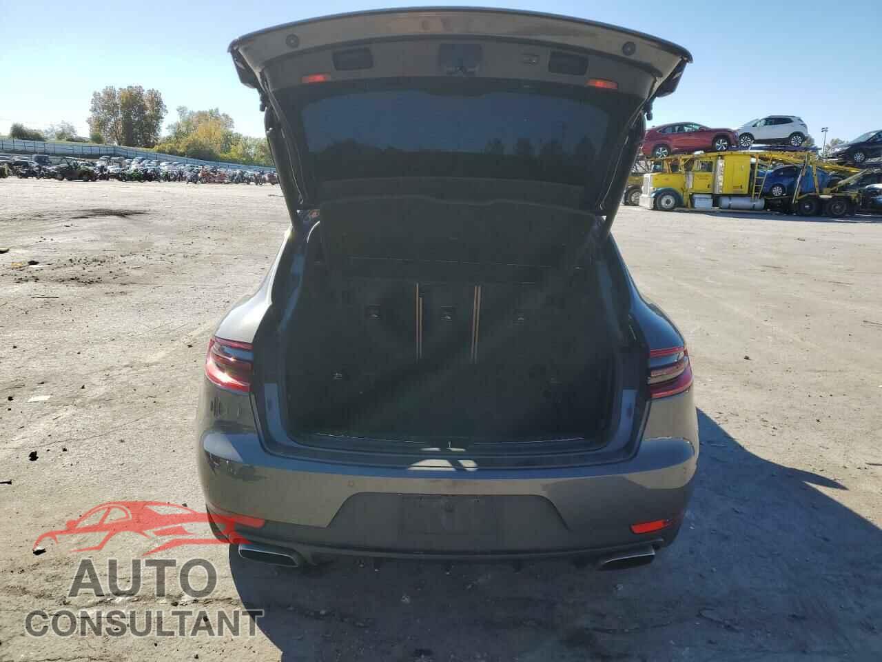 PORSCHE MACAN 2018 - WP1AA2A52JLB21862